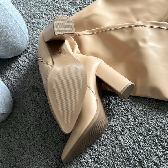 Brand new unworn tan knee high boots size 37 - Picture 3 of 4